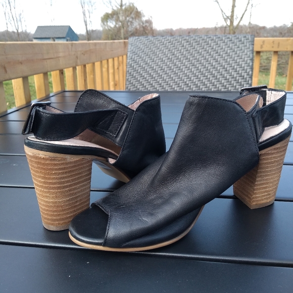 Women's Black Slingback Chunky Heel Sandals, Peep Toe, Size 8.5, Leather… - Picture 12 of 12